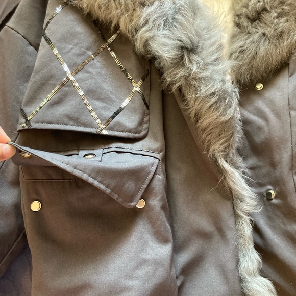 Jacket - Picture 2 of 7